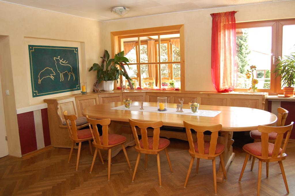 Landgasthof Jaegerstuebchen Neustadt an der Weinstraße Екстериор снимка